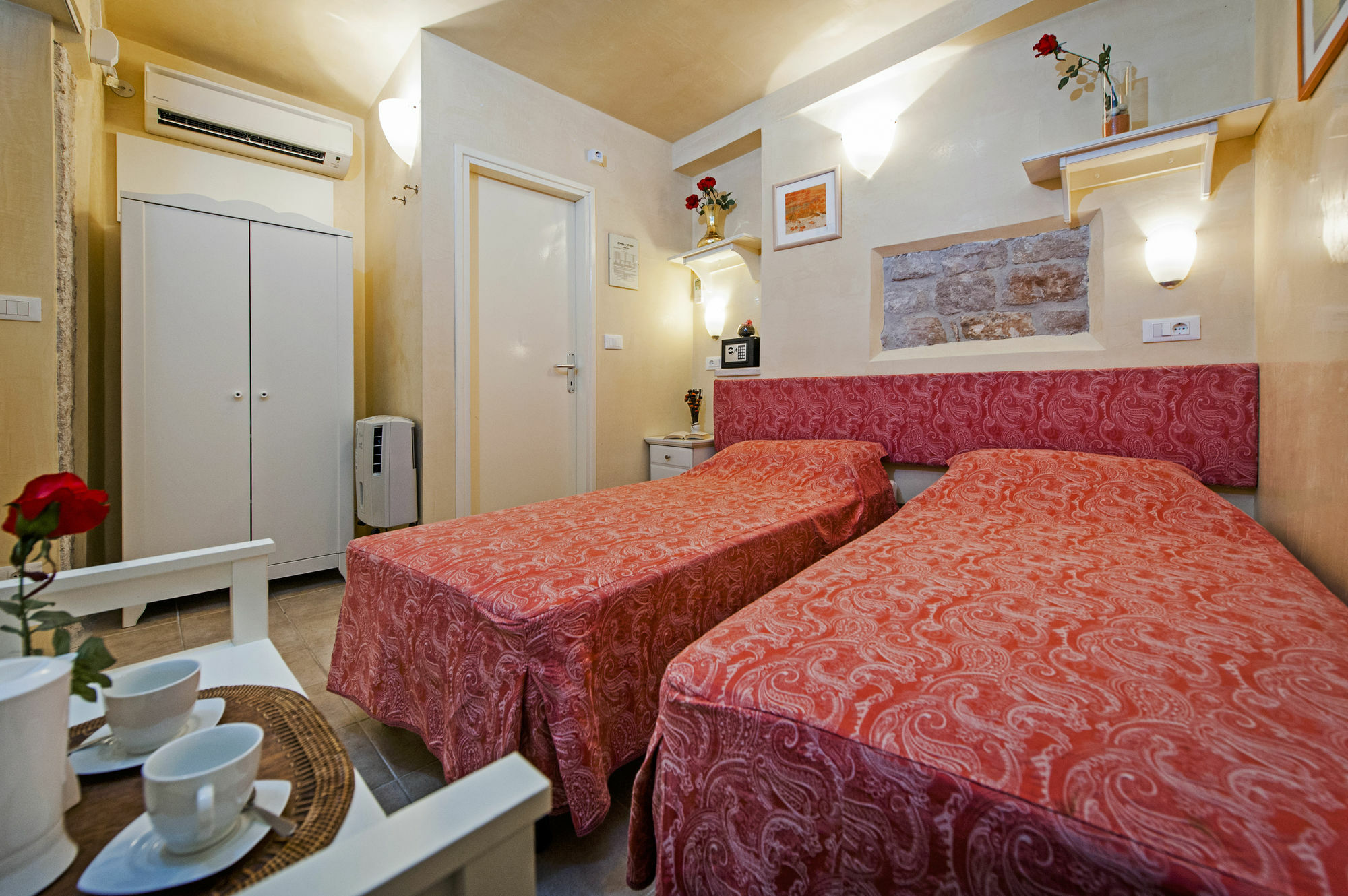 Guest House Sotto I Volti Centro Storico Rovinj Exterior photo